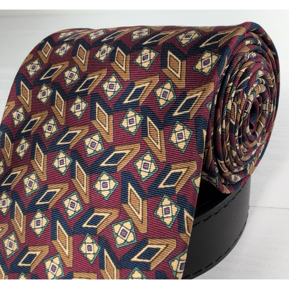Christian Dior Monsieur Vintage Diamond Geometric 100% Silk USA Tie 58X3.75 - Picture 2 of 7
